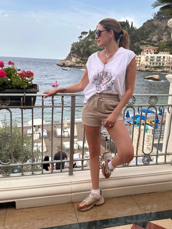 Remera Tigre con Flores Blanco